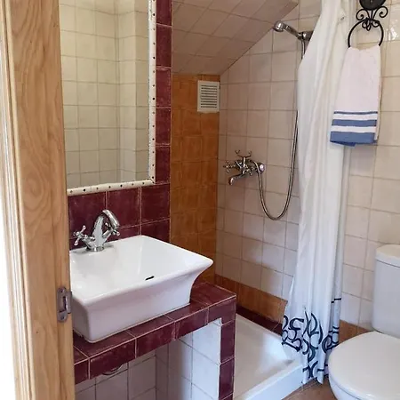 Сasa de vacaciones 3 Bedrooms House With Enclosed Garden At 2 Km Away From The Beach *