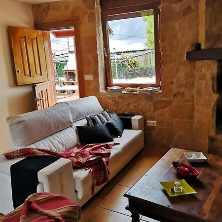 3 Bedrooms House With Enclosed Garden At 2 Km Away From The Beach Sada